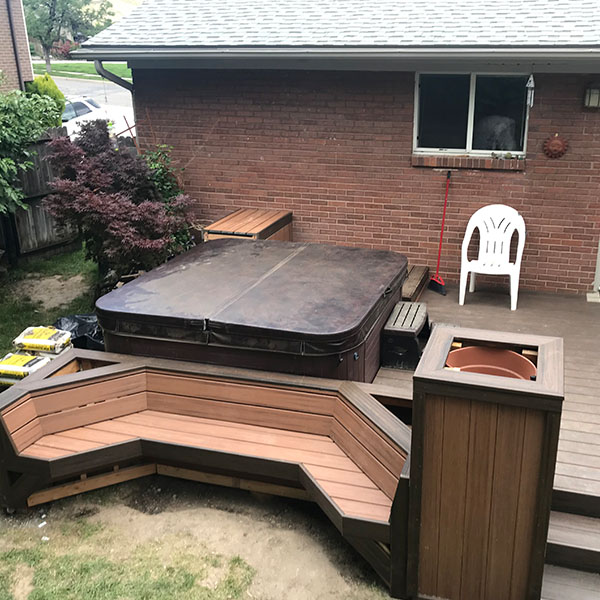 bathtub outside in backyard deck